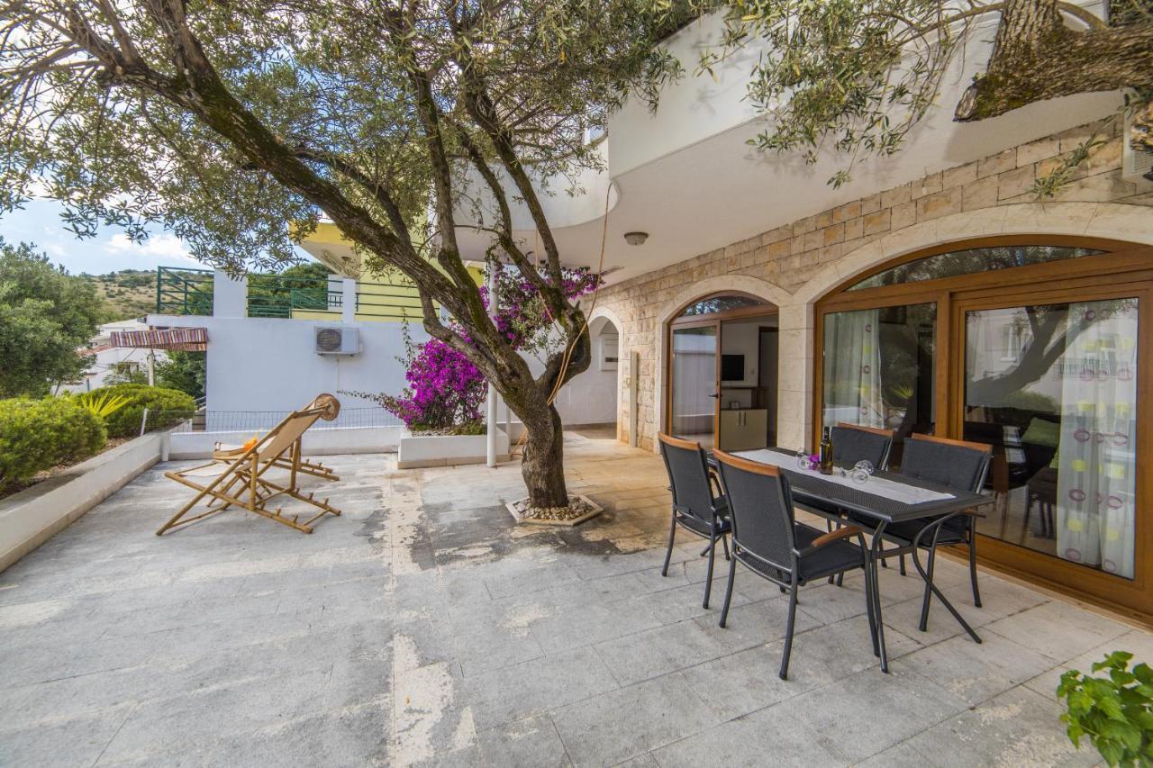 Apartmani Aida Zivogosce Bagian luar foto