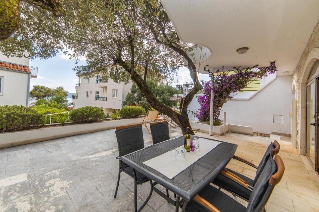 Apartmani Aida Zivogosce Bagian luar foto