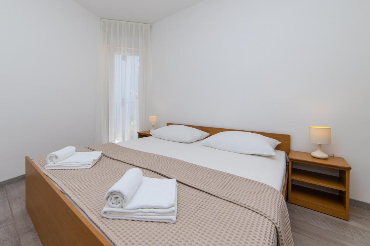 Apartmani Aida Zivogosce Bagian luar foto